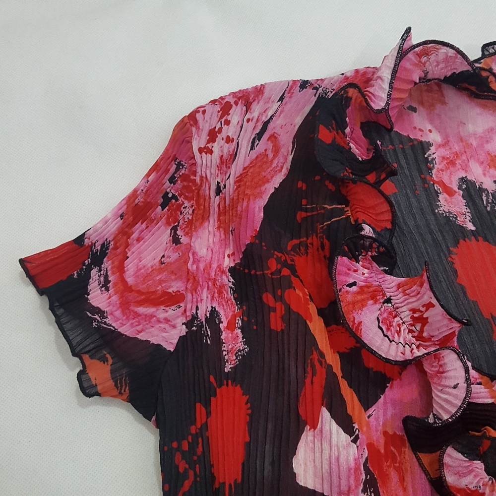 Investments Pink and Black Petite Blouse Size LP - Picture 6 of 6